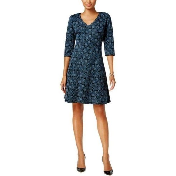 Taylor Dresses Dresses & Skirts - Taylor Blue Elbow Sleeves Casual Dress